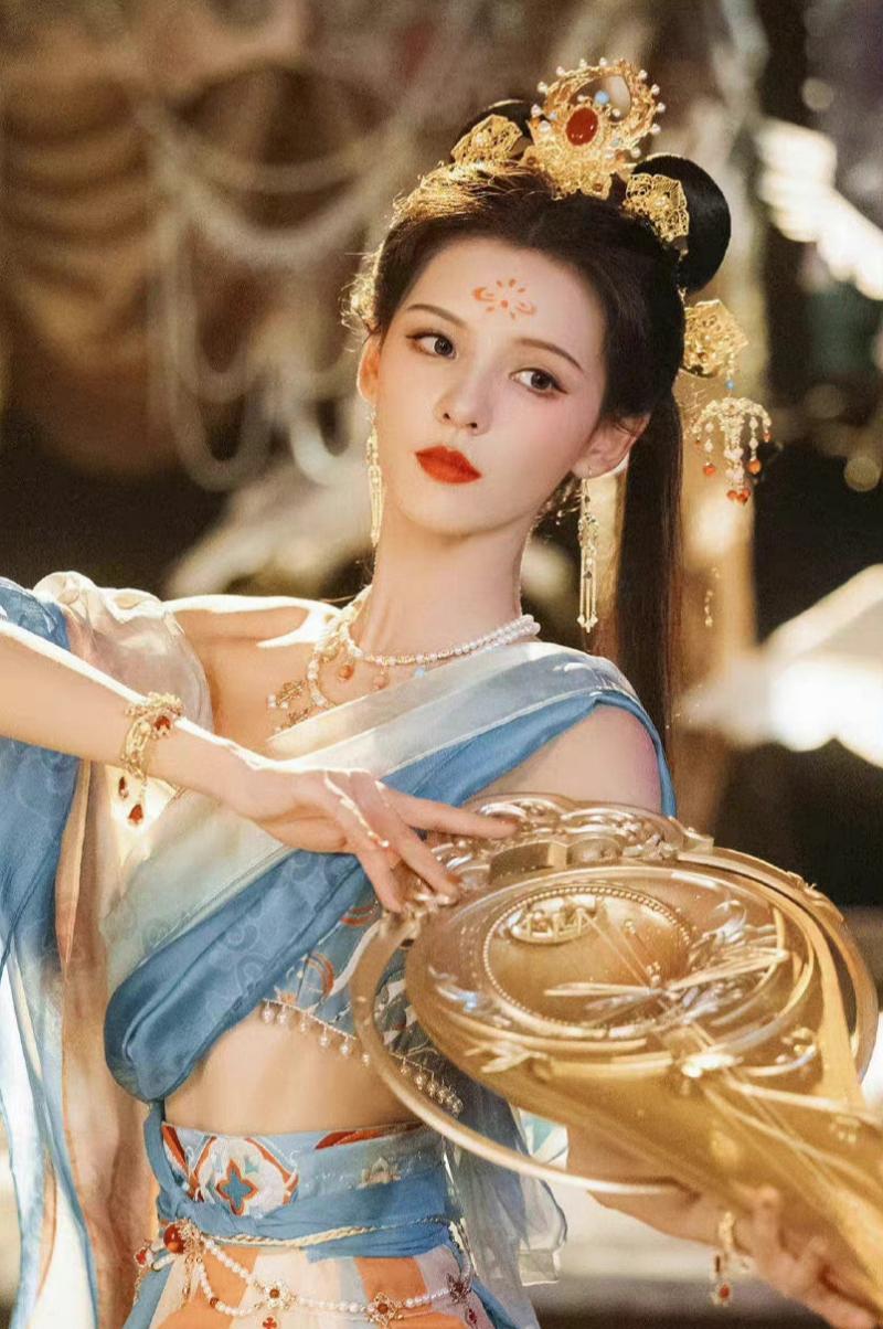 盘点女明星的敦煌风造型,谁是你心目中的神女?_网友_超越_评价