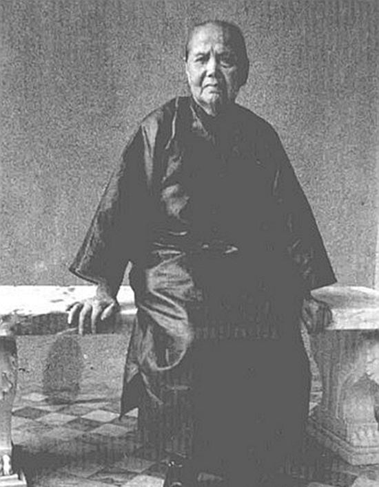 1915年孙中山向原配提出离婚,原配夫人的答复,彰显其深明大义_卢慕贞