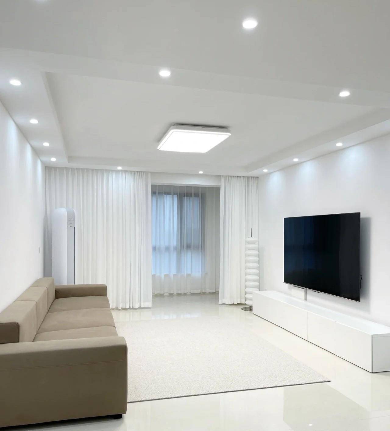 ①,选择白色的乳胶漆为此齐家室内姐给大家推荐如下小客厅的乳胶漆的