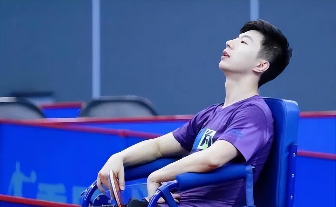 马龙3-4爆冷落败,曾拿下25个世界冠军的六边形战士,真的老了吗_张继科