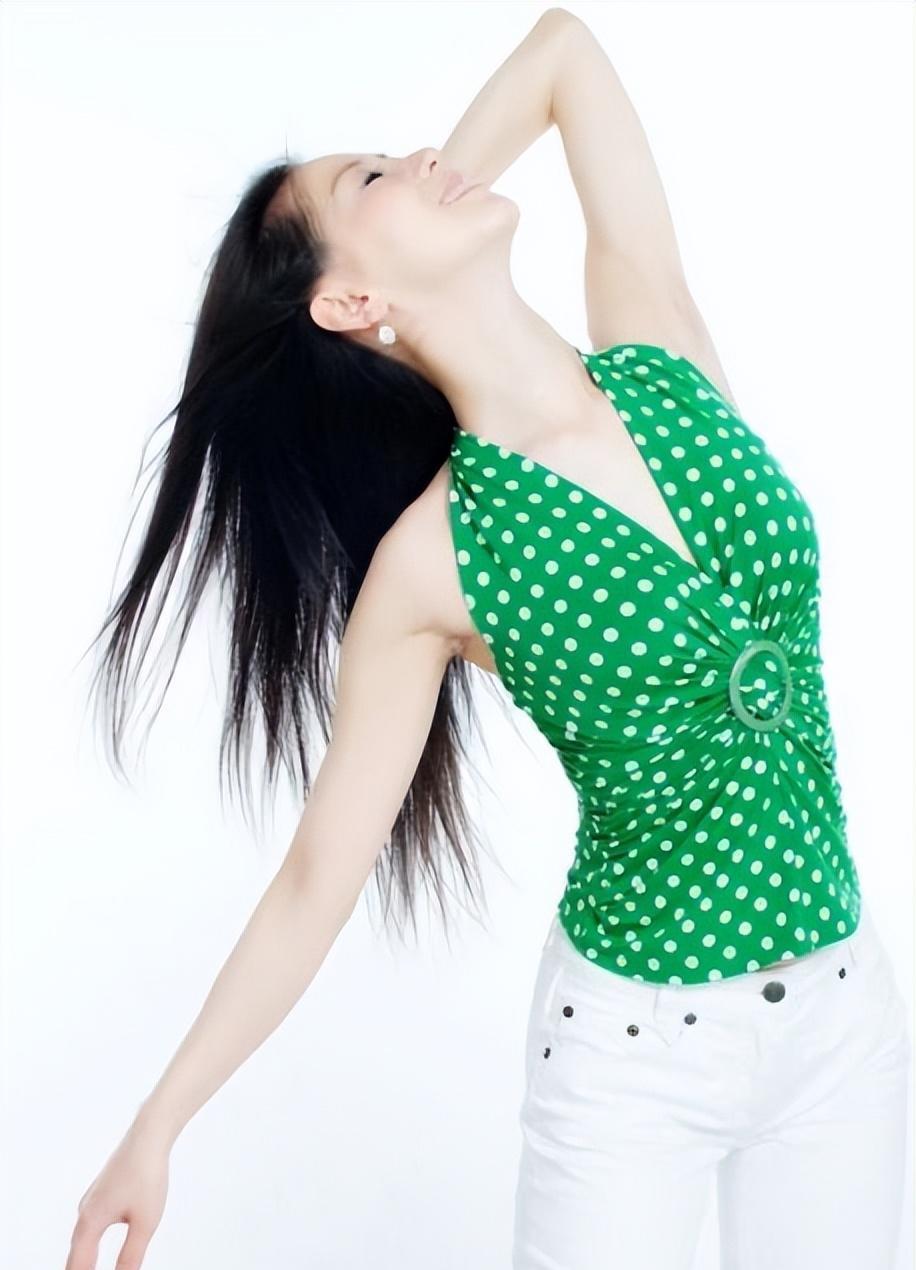 "人体模特"汤加丽:因职业遭家人嫌弃,被迫离婚,如今仍单身_沈东_舞蹈