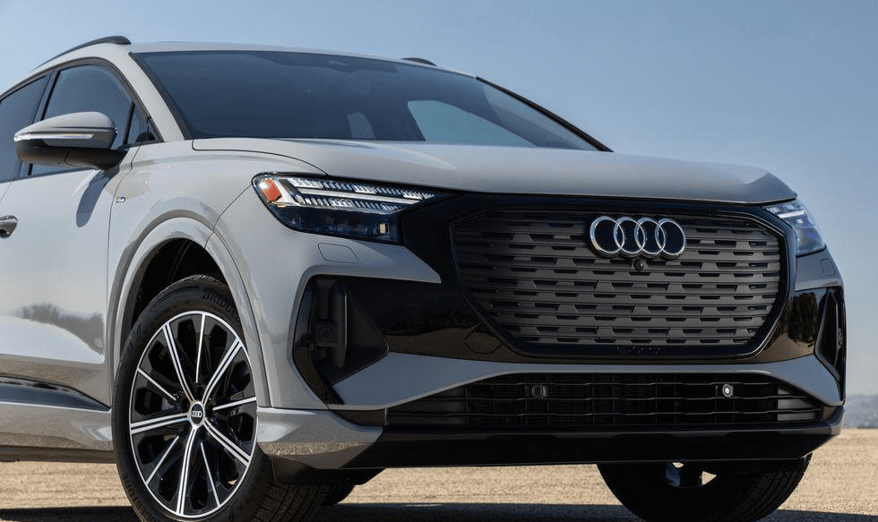 产品力不低但需要更多优惠,2022款奥迪q4 e-tron实拍图发布_搜狐汽车