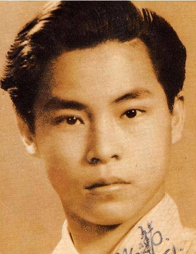 刘兆铭的成长经历充满艰辛.祖籍广东鹤山,1931年生于香港.