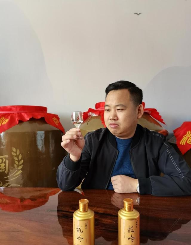 我,茅台镇品酒师,从小与酒为伴,为你揭示品酒师真实的生活_人生_因为