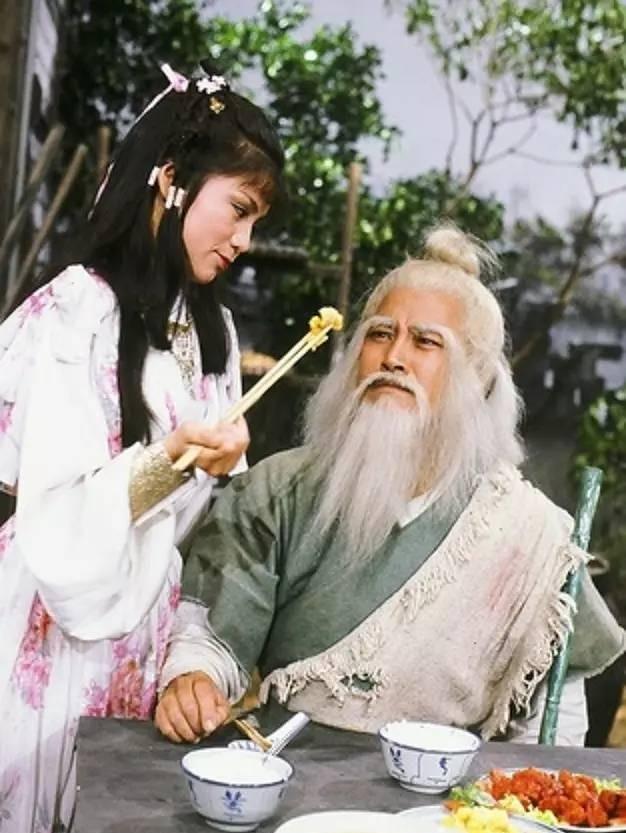 75岁老戏骨刘丹:出道近50年,演技深入人心_洪七公_香港_上海滩