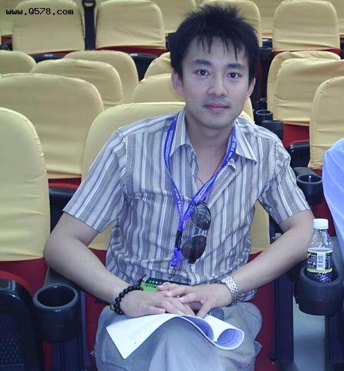 他结婚了吗?前电视最帅主持人"——亚宁.亚宁的情感状况怎样?