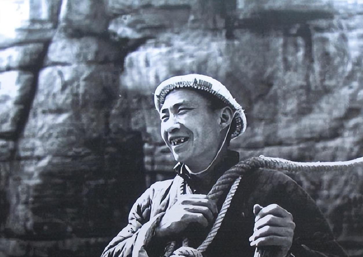 1960年红旗渠引水工程,本意造福百姓,为何却遭村民不断告状?