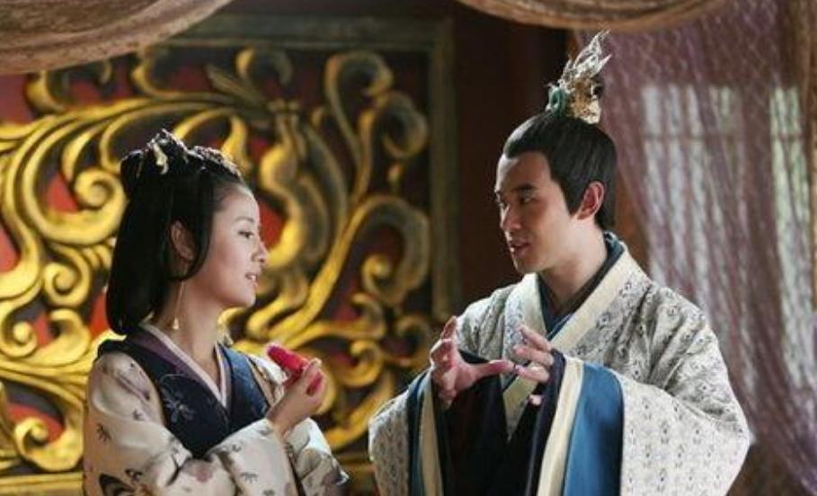 农妇抛弃丈夫和女儿入宫选秀,最后当上皇后,女儿在民间差点饿死_栗姬