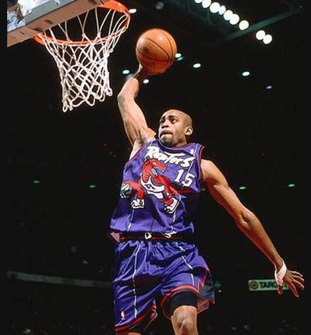 卡特在猛龙队的第一个赛季平均每场就拿下18.