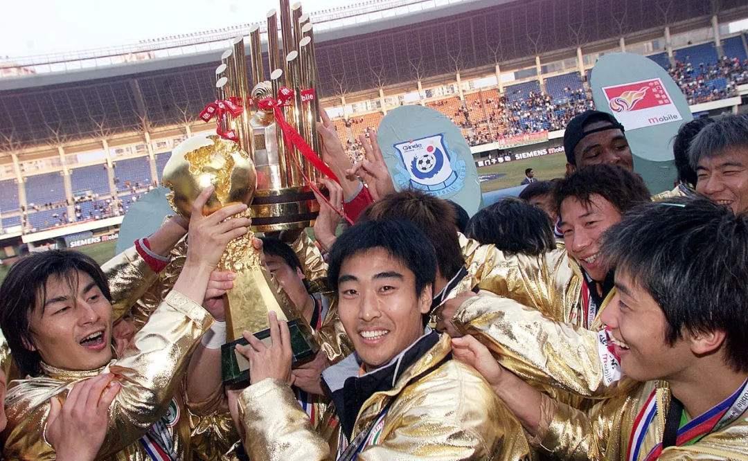 朱聪:获得首届中超冠军的吴川少年,33岁打进职业生涯首球_广东_赛季