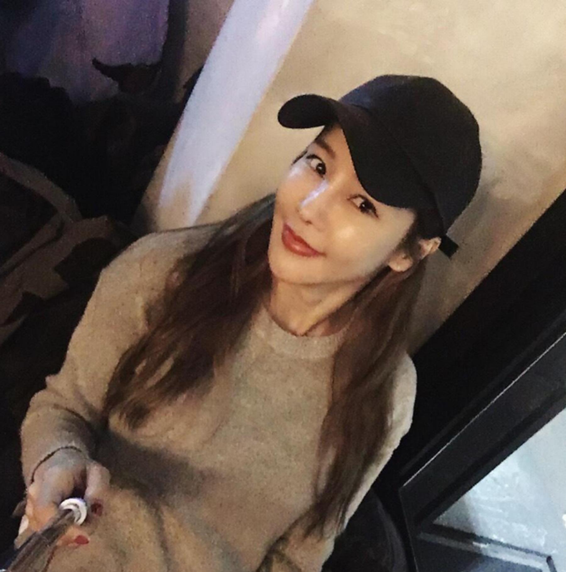 被小17岁富豪送豪车追求,结婚3年为孩子发愁_柳弼立_米娜_年龄