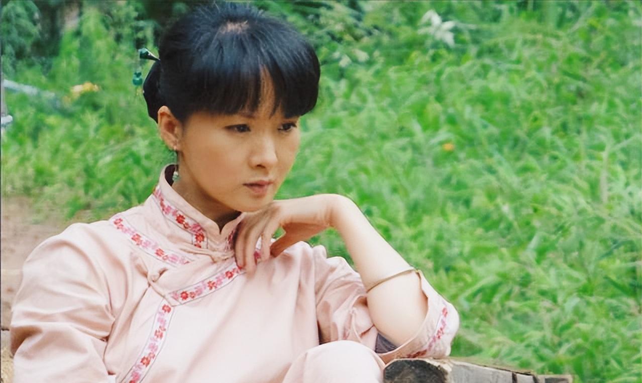 谢兰师小红:夫妻坚持丁克12年愁坏母亲,49岁意外有喜全家乐开怀_父母