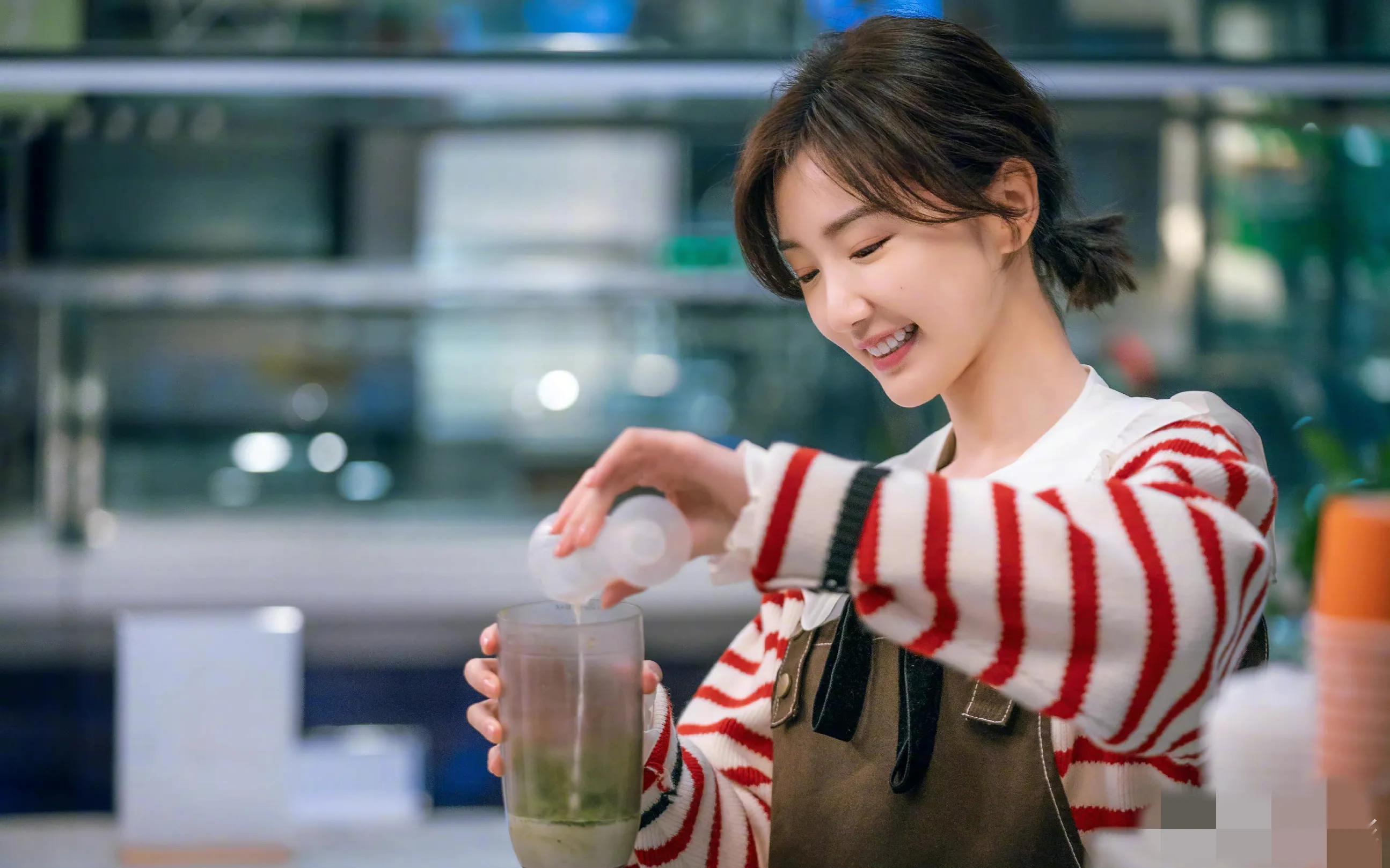 毛晓彤两段恋爱谈了九年,离开渣男后她事业全面开花_录音_陈翔_男方