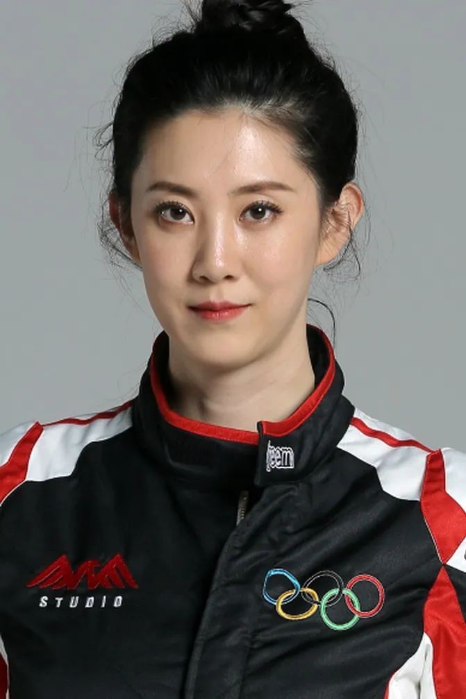 退役后去更大的世界翱翔,前女排国手薛明的心流之旅_运动_自由_因为