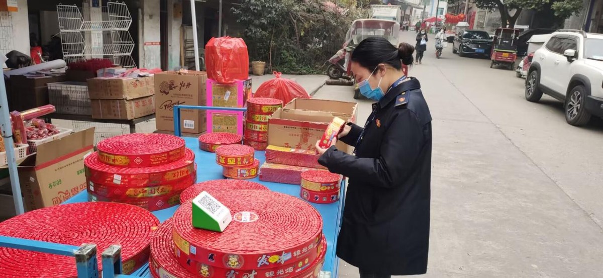 春雷烟花图片