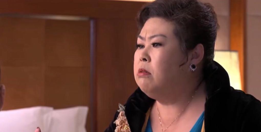 富婆专业户董立范:当过瓦工,恋爱1次被骗钱,58岁不再期待感情_父母