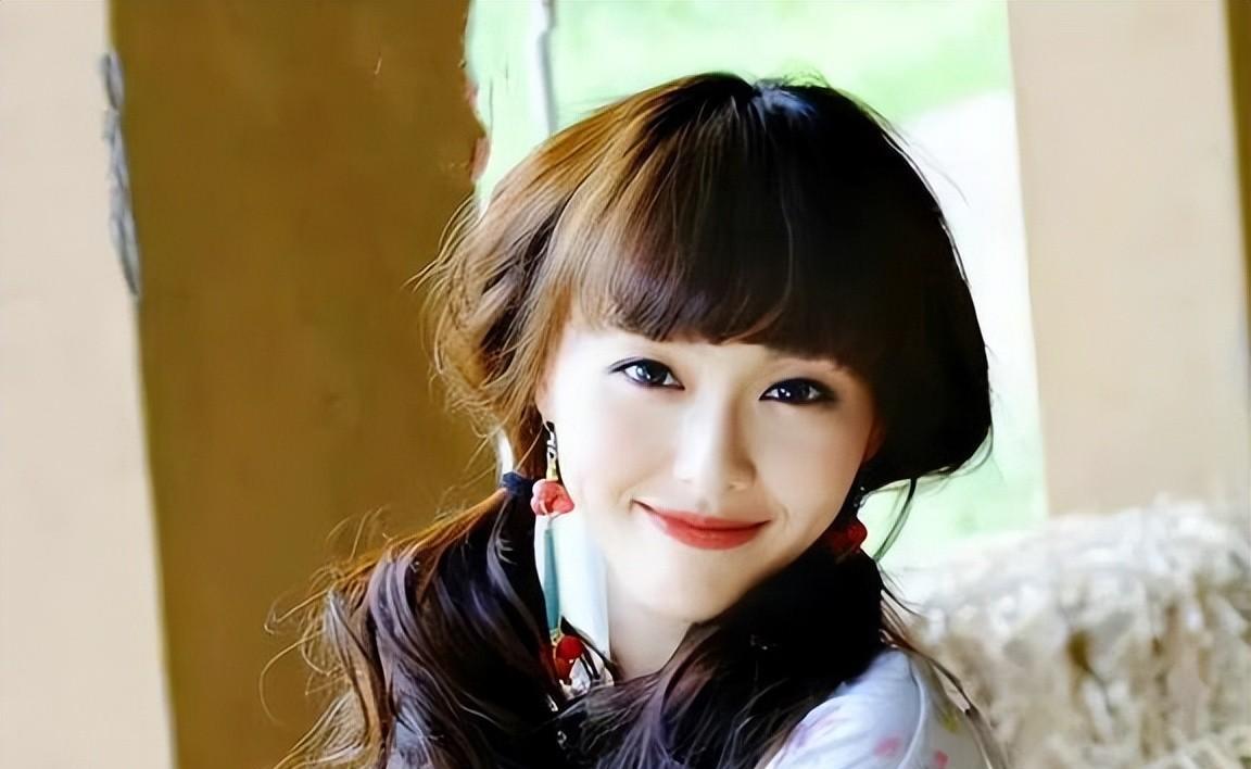 "傻白甜"女星被评为国家二级演员,网友直呼为何不评赵丽颖?