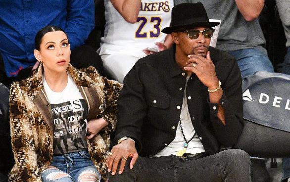 1米56娇妻7年生5娃,不愧nba"龙王",家族壮大_穆托姆博_妻子_西斯