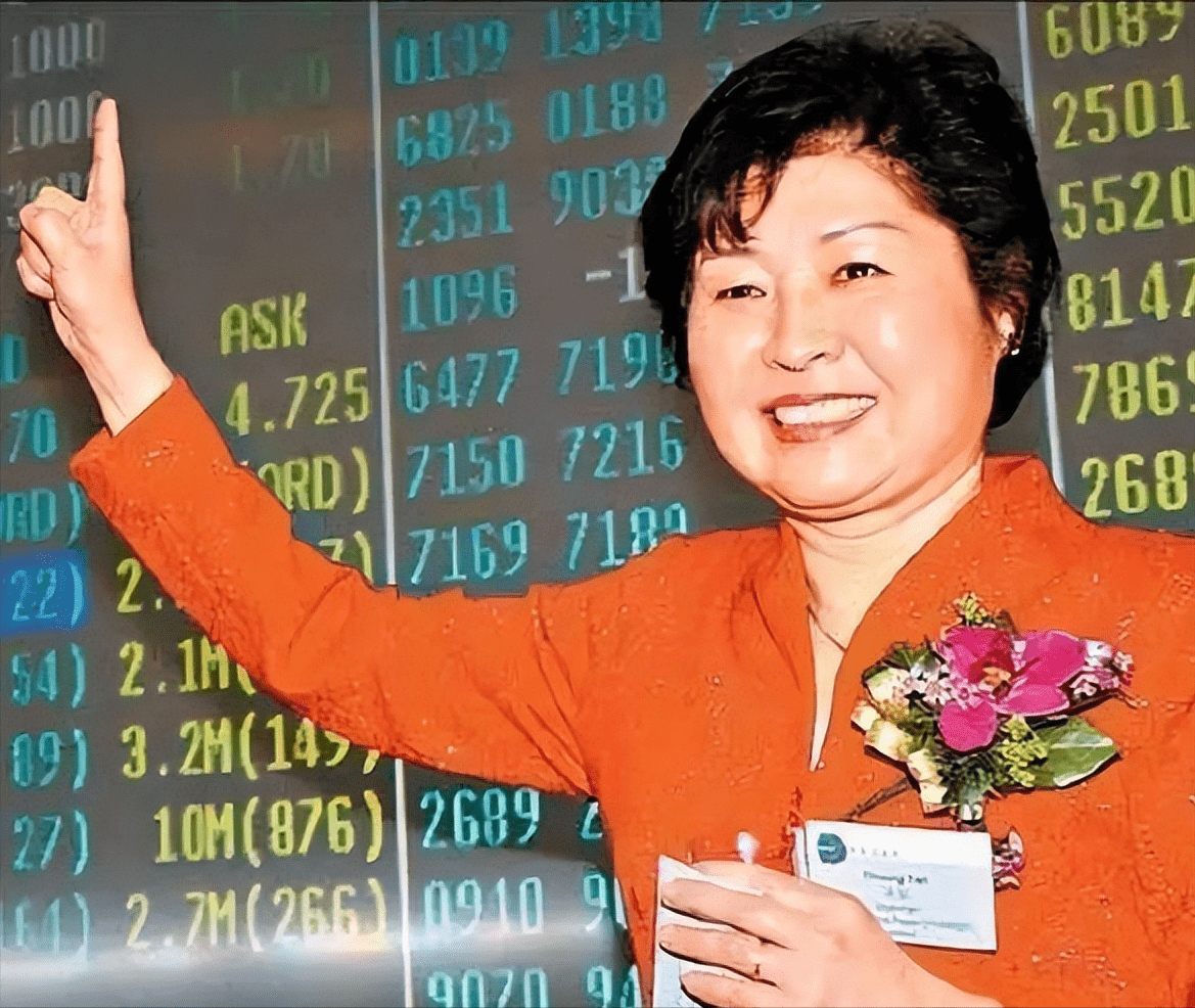 玖龙纸业张茵:"造纸女王"的开挂人生,靠收废纸成为首富_市场_纸张