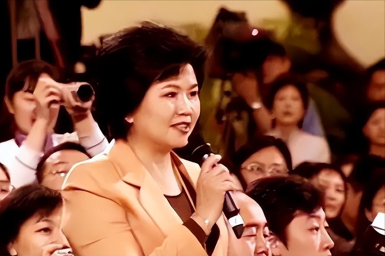 原创
被称为王牌播音员的邢质斌，却在男搭档逝去三个月后，毅然离职插图2