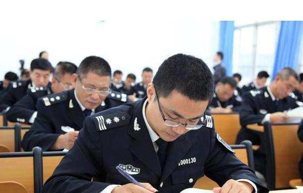 公职人员注重"门当户对",结婚对象必须体制内,无编制的沉默了_工作_女