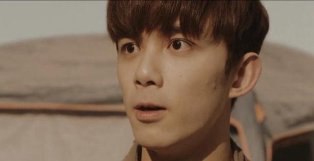 《沙海》小满哥为何亲昵黎簇,不止因为吴邪爷爷,还有这原因_张日山