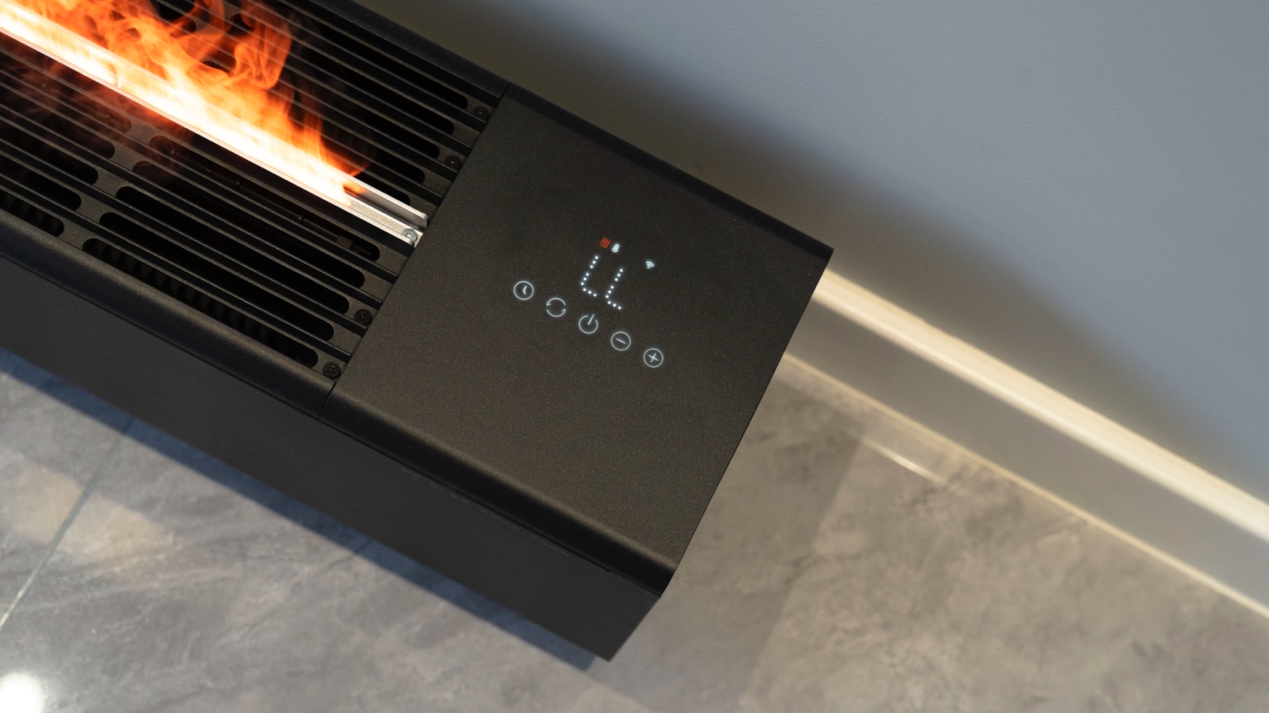 3秒速热 仿真火焰颜值天花板 米家石墨烯踢脚线电暖器仿真火焰版评测