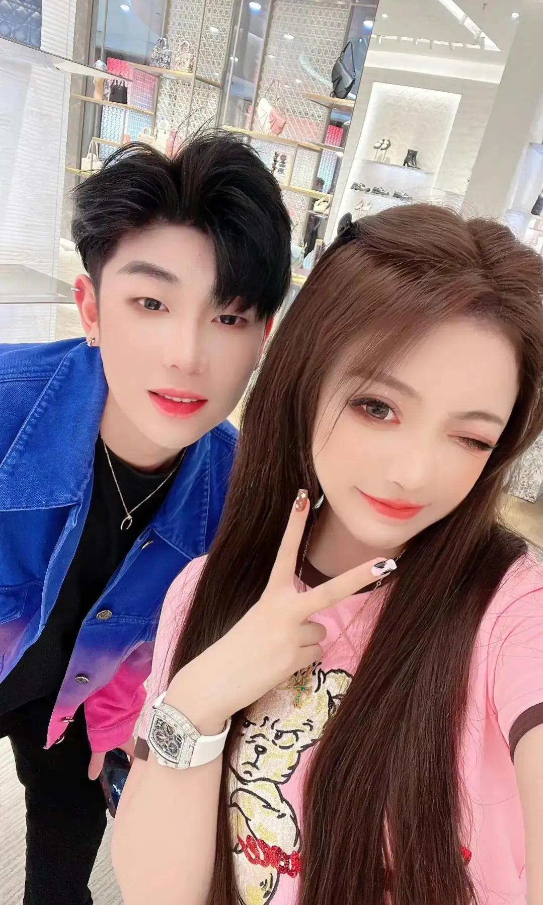 辛巴徒弟丹丹拒绝三个绯闻女友,拒绝和男人去私人餐厅吃饭!