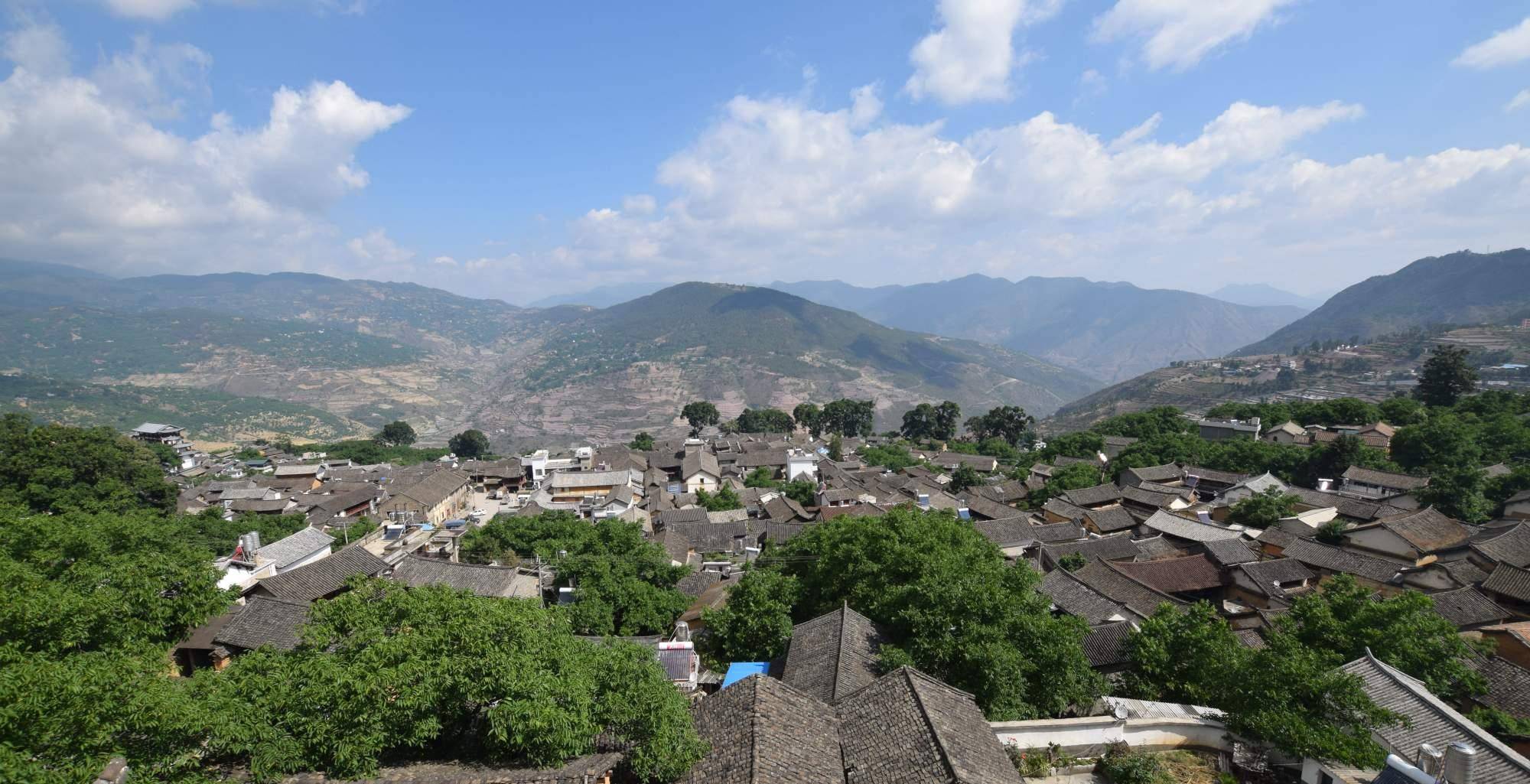 云南这座深藏山中的古镇,坐落在茶马古道之上,低调但又不失魅力_鲁史