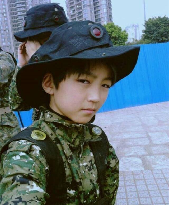 王俊凯又有好消息,新电影可能要穿迷彩服!_军训_时候_感觉