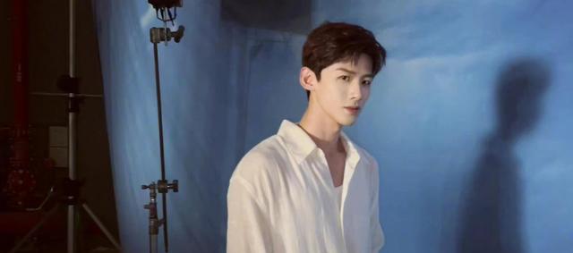 白敬亭开窍了,开始走古偶剧路线,走出"天盛长歌"带来的阴影_古装_陈坤