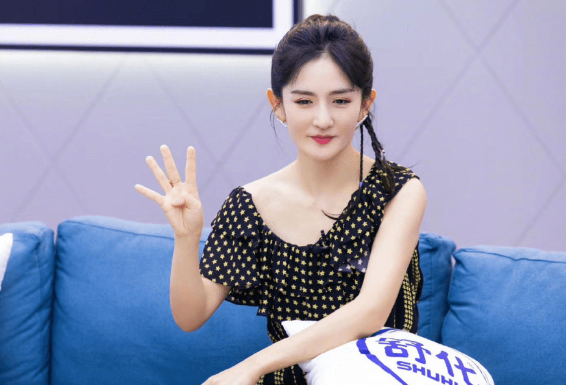 大家对于谢娜的模仿有什么看法,一起在评论区里讨论一下吧!