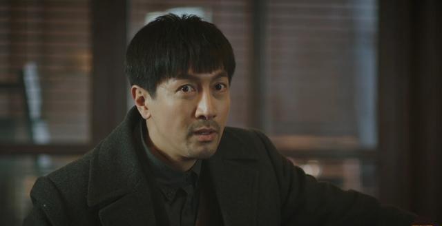 《新世界》:同样被金海收拾过,但小耳朵和灯罩的做法却截然相反_犯人