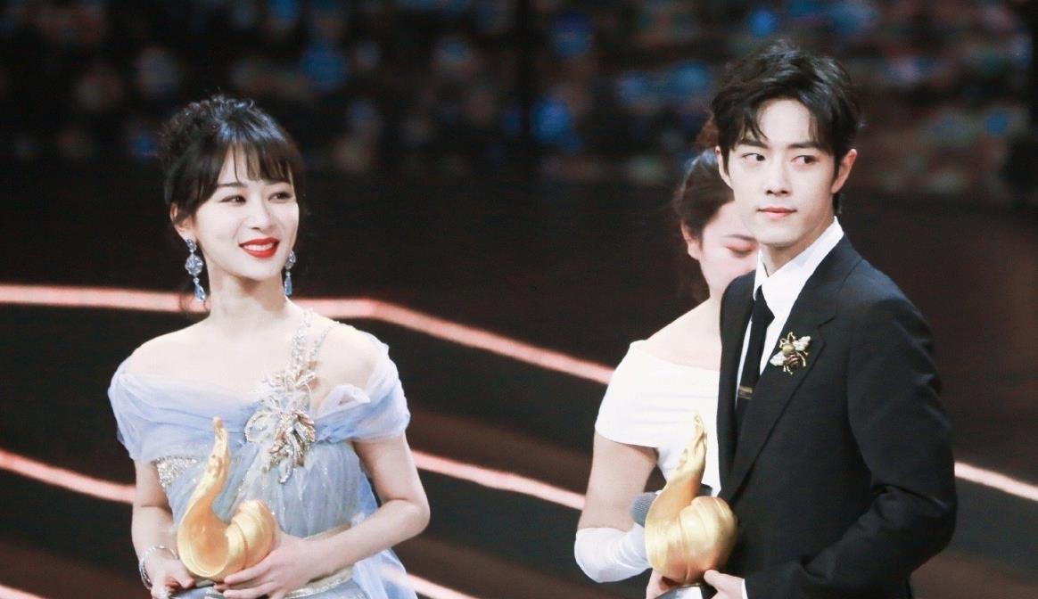 《星动之夜》未官宣肖战却先开屏,王一博再唱新曲,顶流cp撒狗粮_杨紫