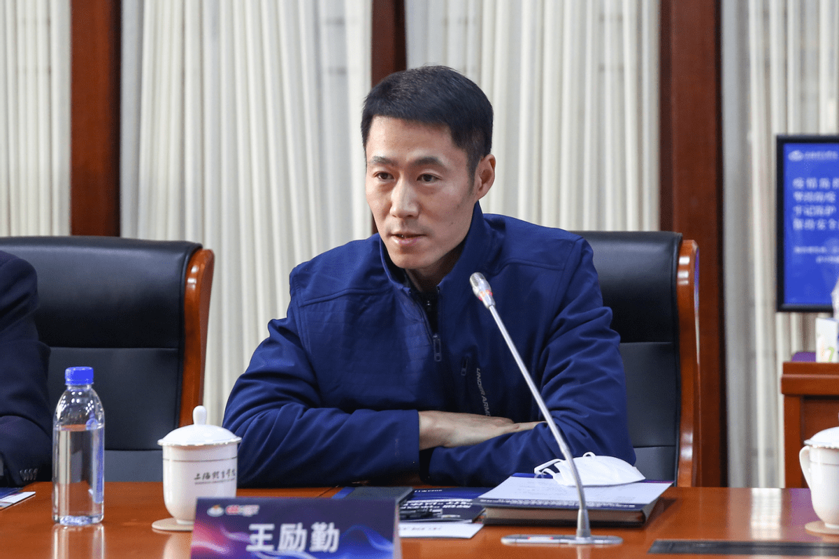 刘国梁升官,王励勤连任,新职务位高权重,爱情事业双丰收_国乒_乒乓球