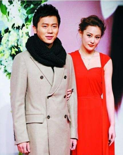 时尚稳重,男人味十足,李晨引来新恋情猜测,这没有什么奇怪的_内容