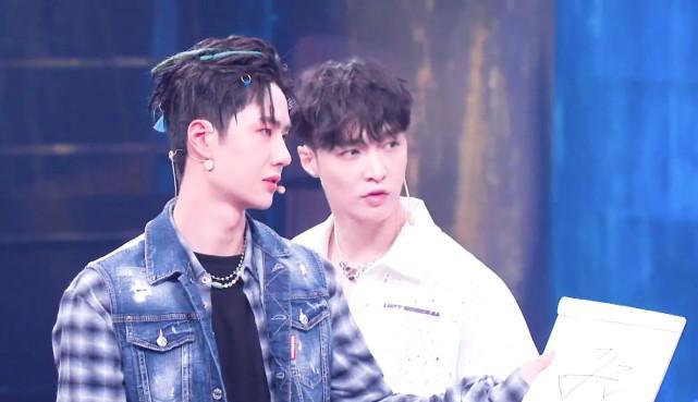 《这就是街舞》看张艺兴王一博跳舞,太过瘾了!让人看的赞不绝口