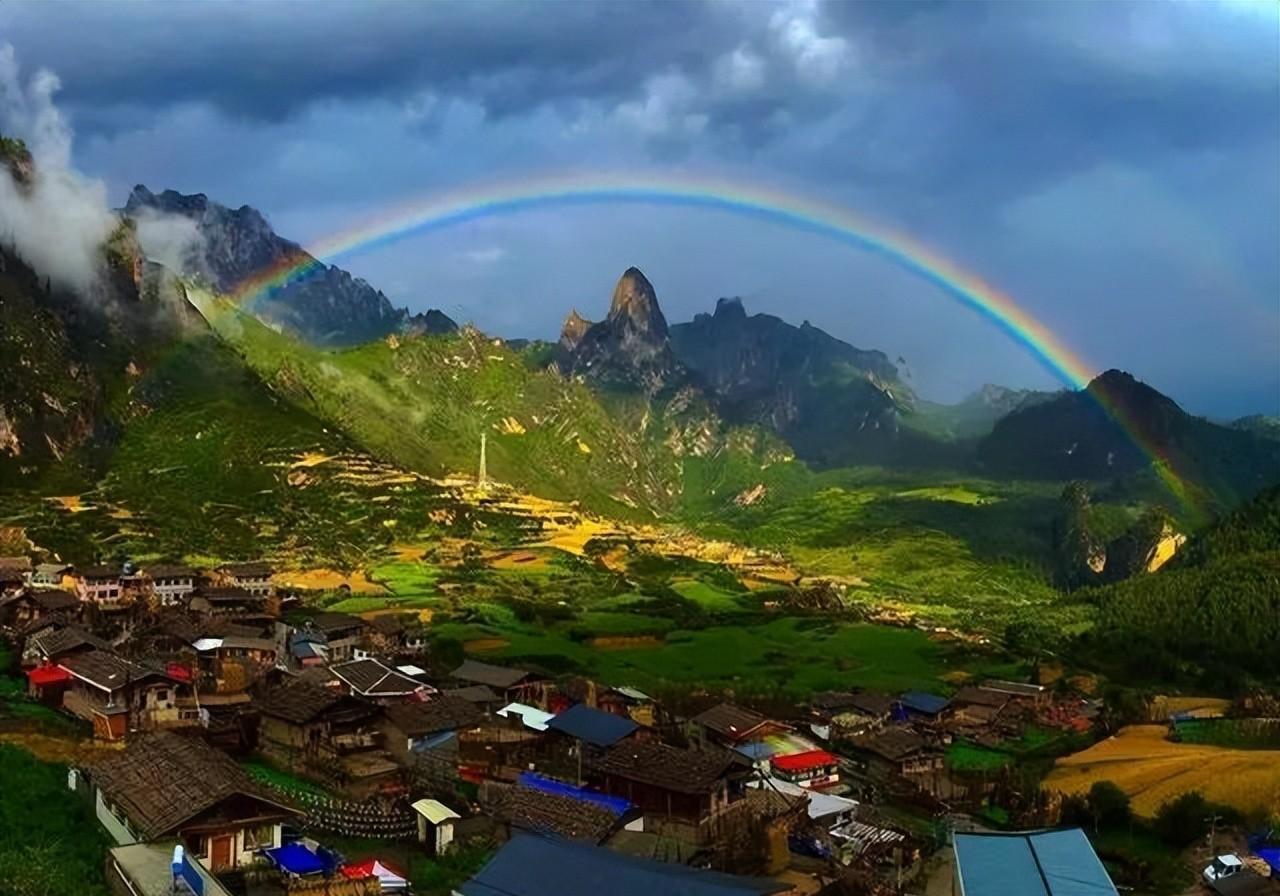 看看这处,了解"川西北高原绿洲"_郎木寺_湿地_花湖