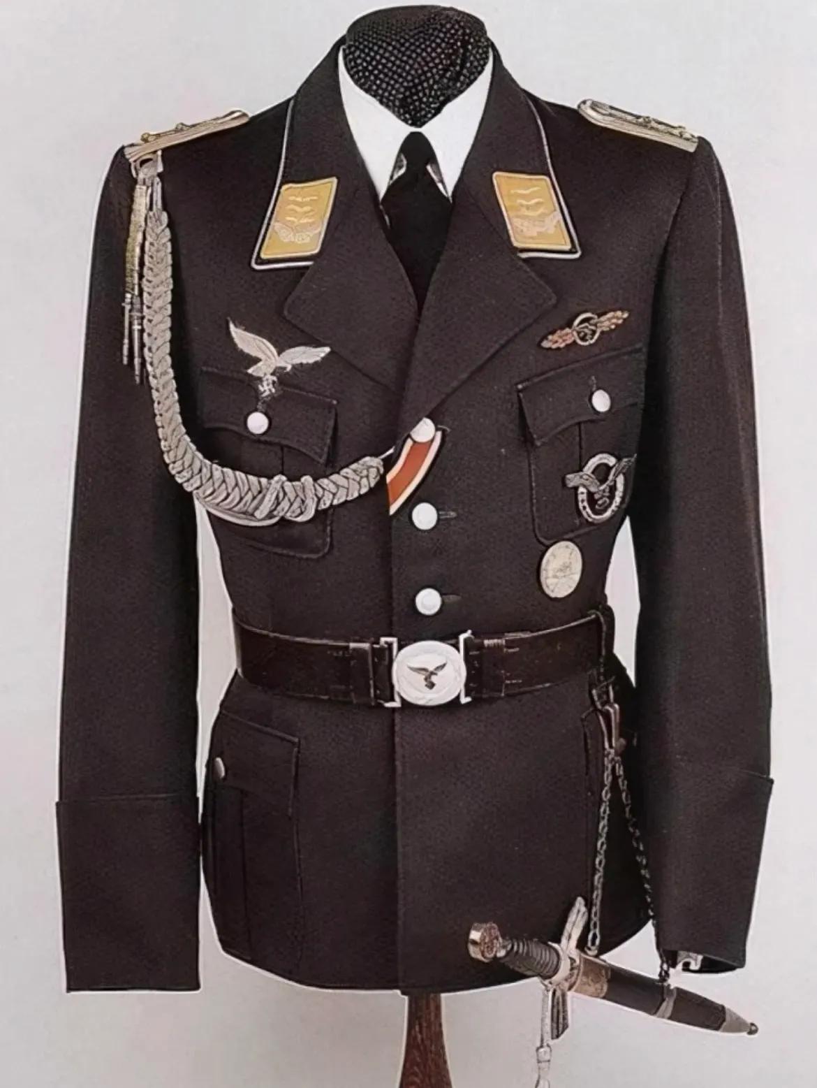 二战德国军装好看是好看,但对身材和颜值要求很高_德军_国家_感觉