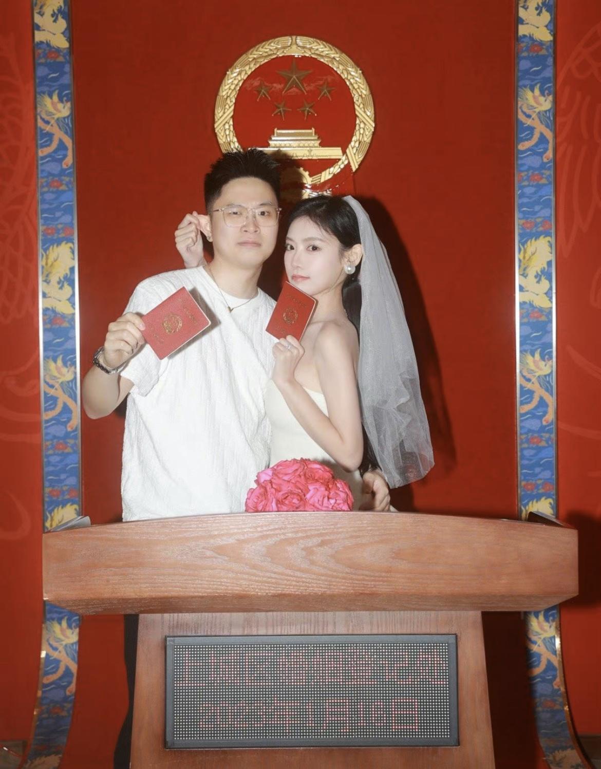 继自曝闪婚后,《相遇的夏天》女1又官宣领证,是否