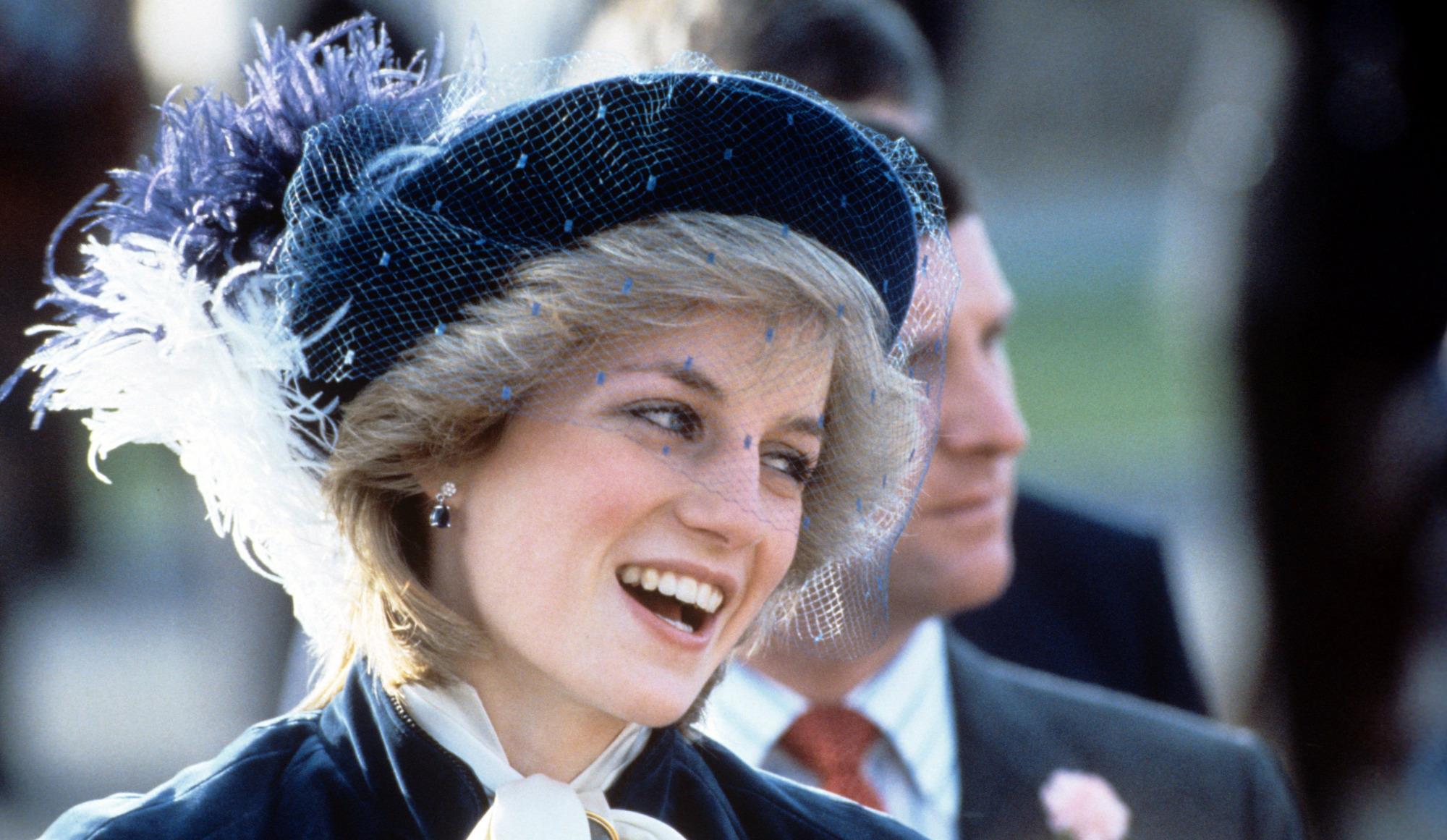 是否搭配帽子来提升服装造型;但对很多欧洲王室来讲,尤其是英国王室