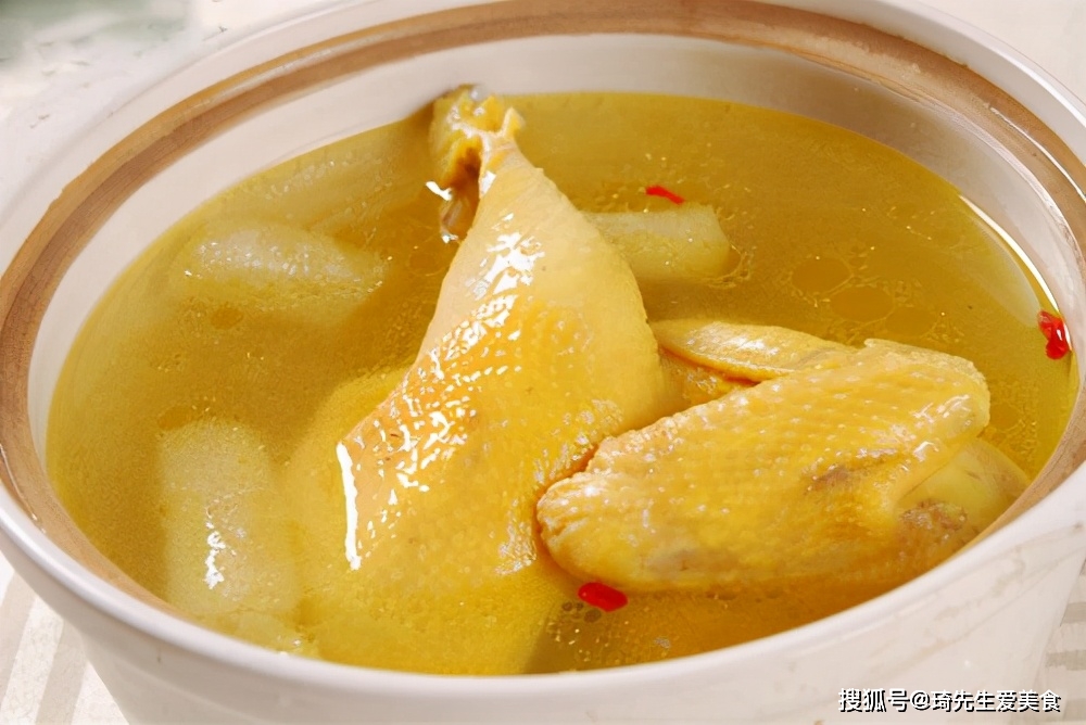 清炖鸡汤的做法(汤色如茶,营养美味)_冷水_小时_香味