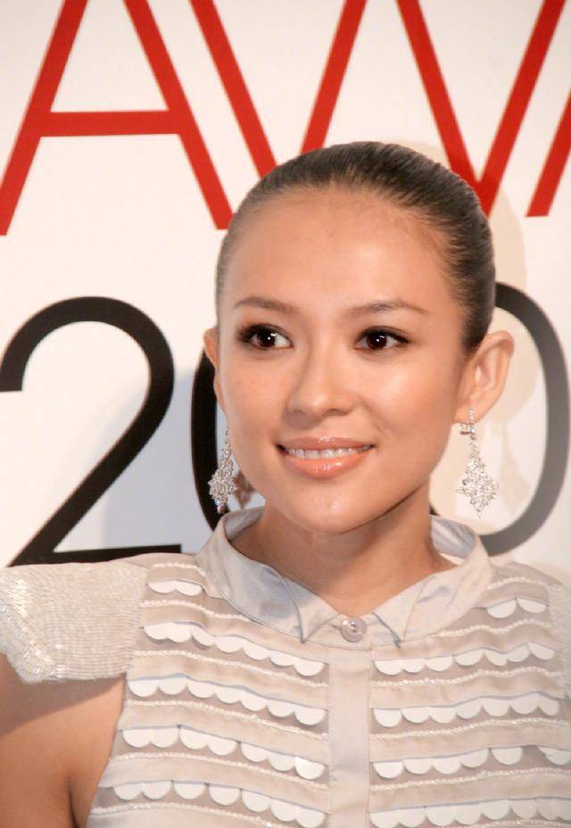 章子怡这发型太狠了!