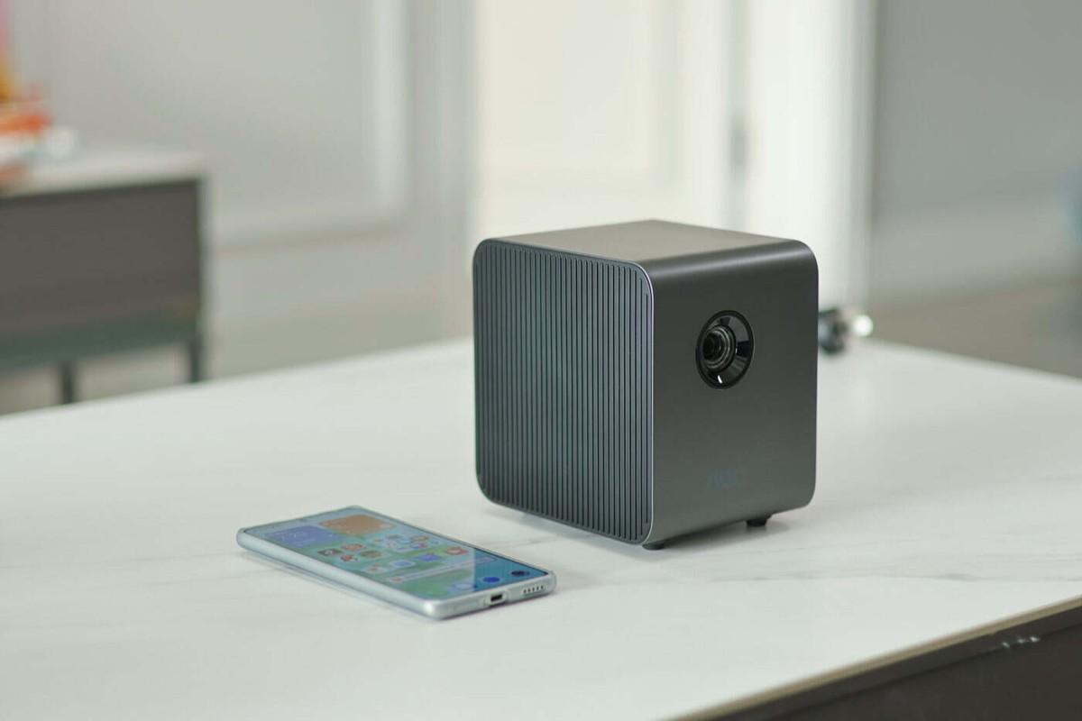 AOC Y1智能投影入手体验：小身材，大能量，应用场景丰富