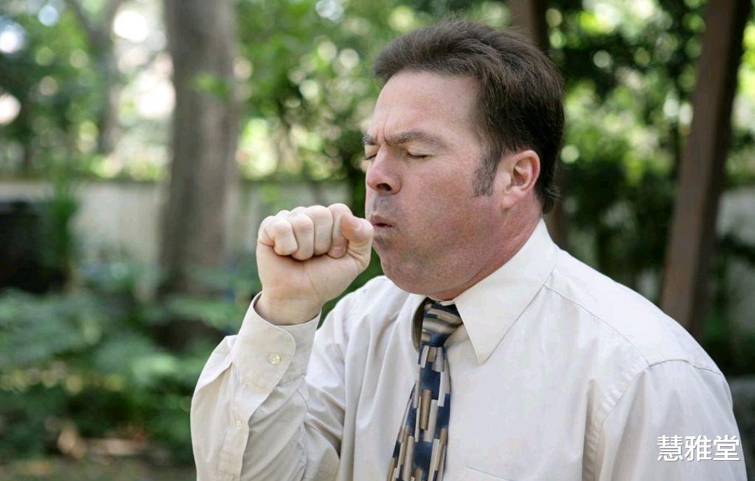 引起慢性支气管炎的因素有哪些？3个原因要多重视，做好3点可改善