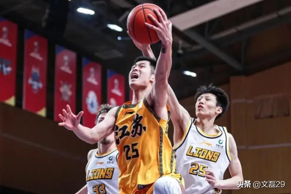 中国男篮四小龙,让我们看到了青春和希望!_崔永熙_焦泊_崔晓龙