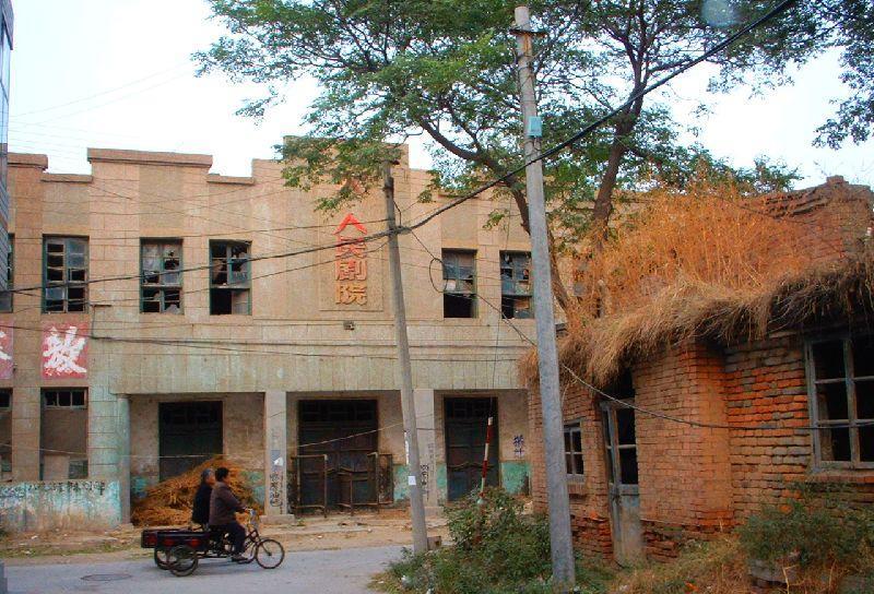 泊头这几年发展很快,城市每天都在变化,一些老街也逐渐从人们的视野中