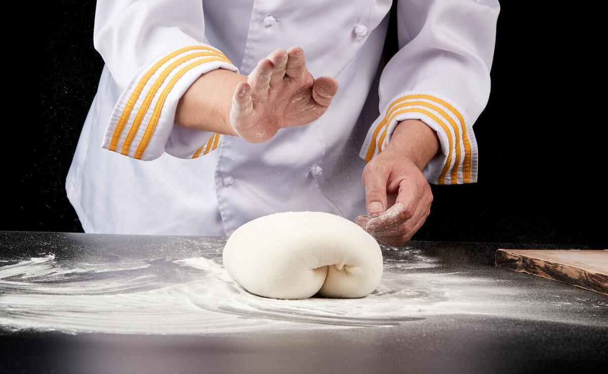 山西四大面食之首刀削面的演变,和3种美味浇面调和的做法_太原_勾刀