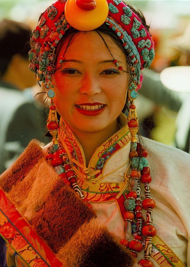 “藏族”藏族姑娘为何不愿嫁给汉人？真相非常“真实”，说出来你或许不信