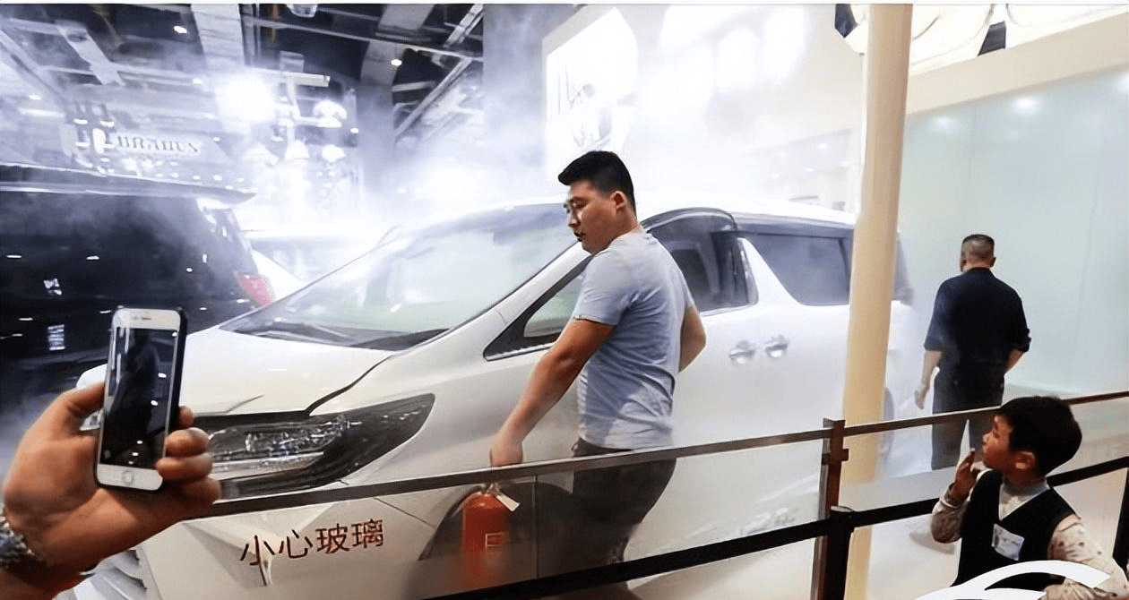 阿尔特战车爆燃 这次广州车展真的火了_搜狐汽车_搜狐网